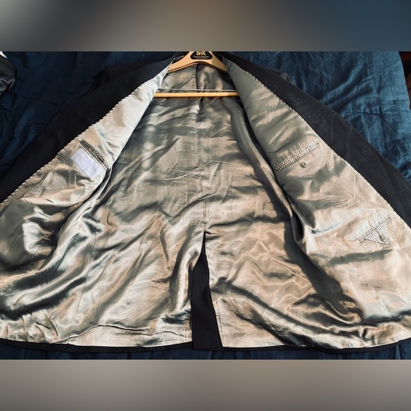 Oscar de la Renta Designer Wool Suit Jacket with Satin Lining - Picture 5 of 11